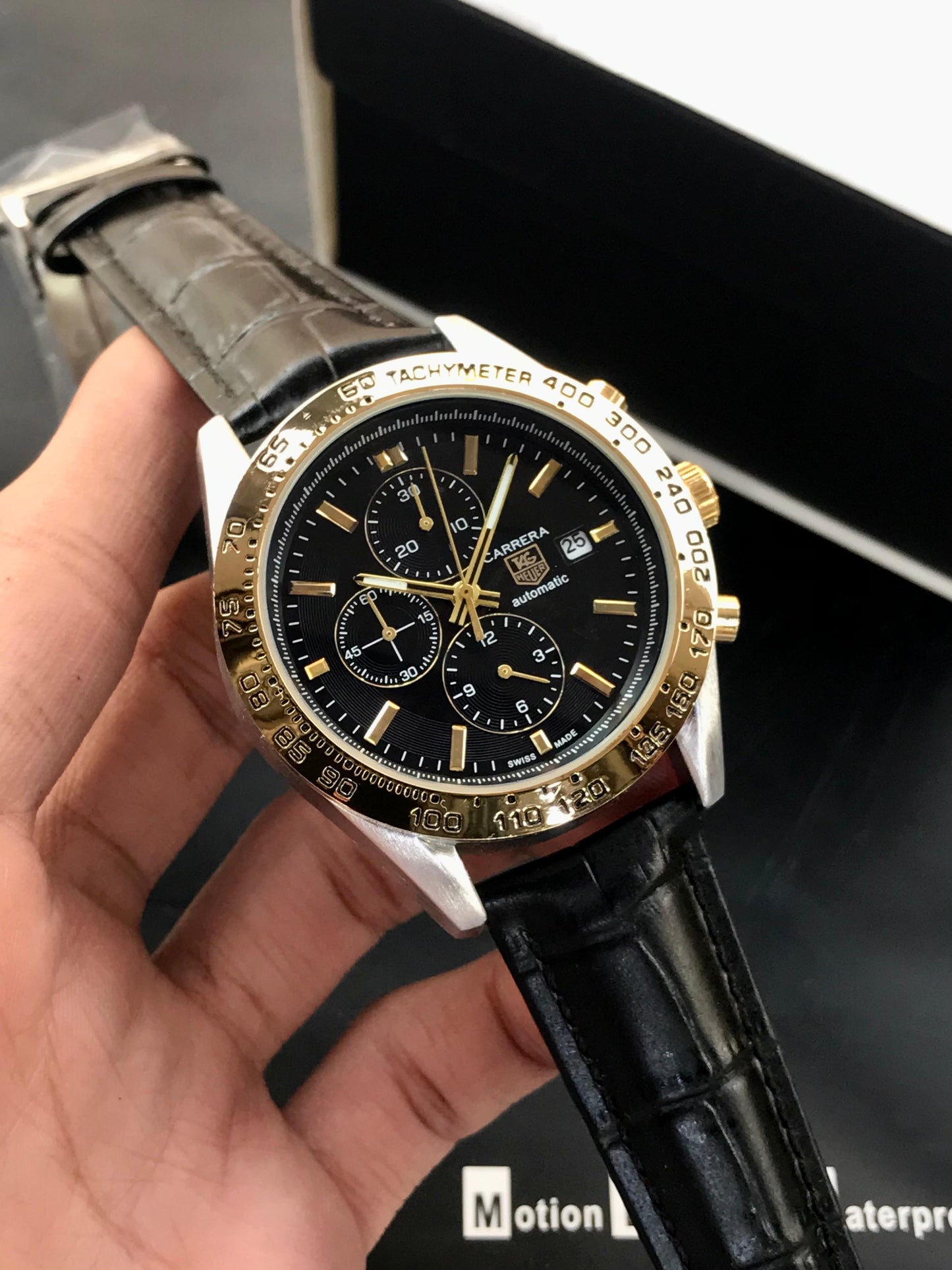 TAG HEUER -  CARERA MODEL